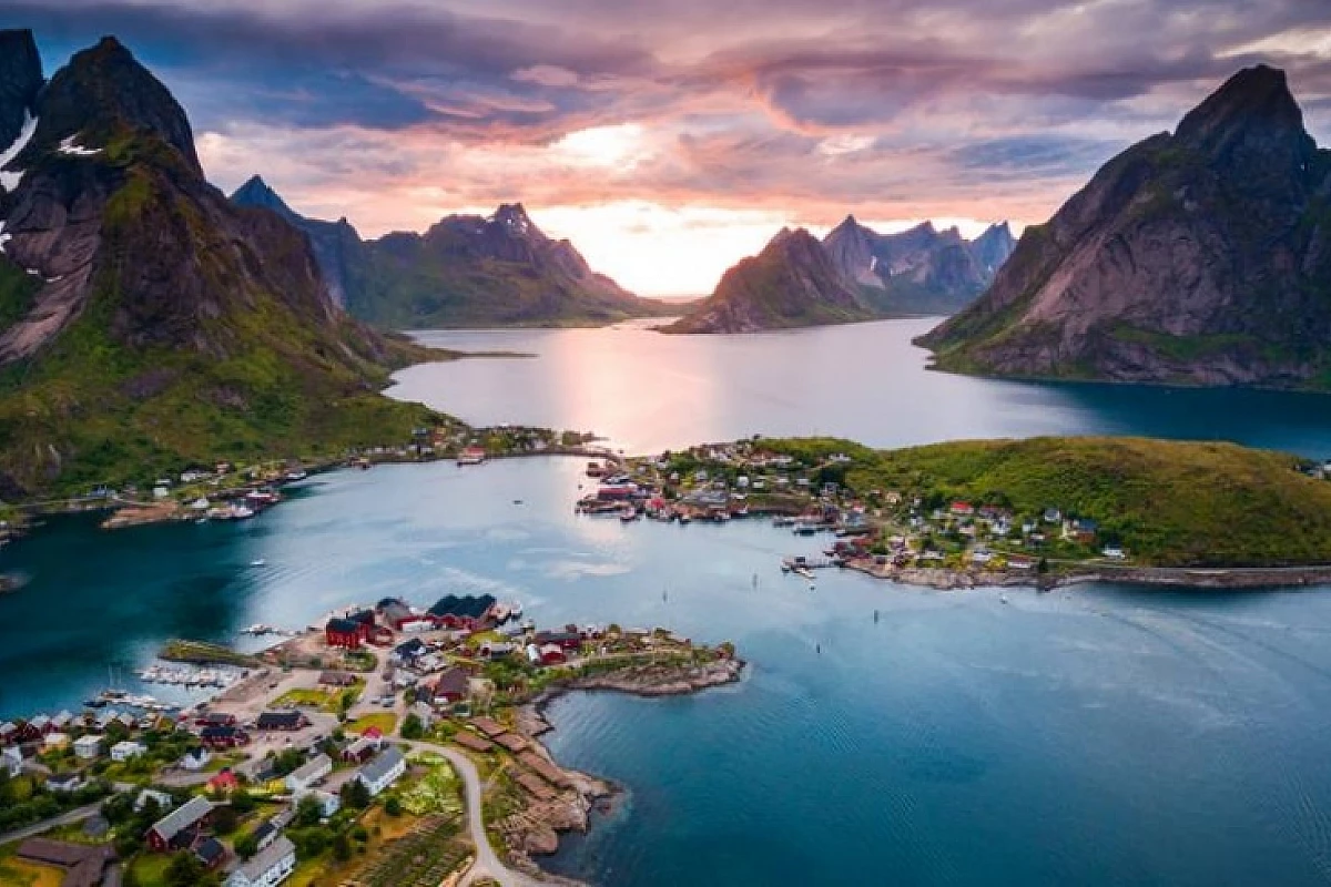 Lofoten e Capo Nord  Tour di gruppo 8 giorni/ 7 notti da € 1455,00