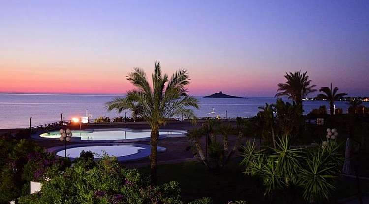 Estate Al Saracen Sand Resort Isola delle Femmine Luglio/Agosto