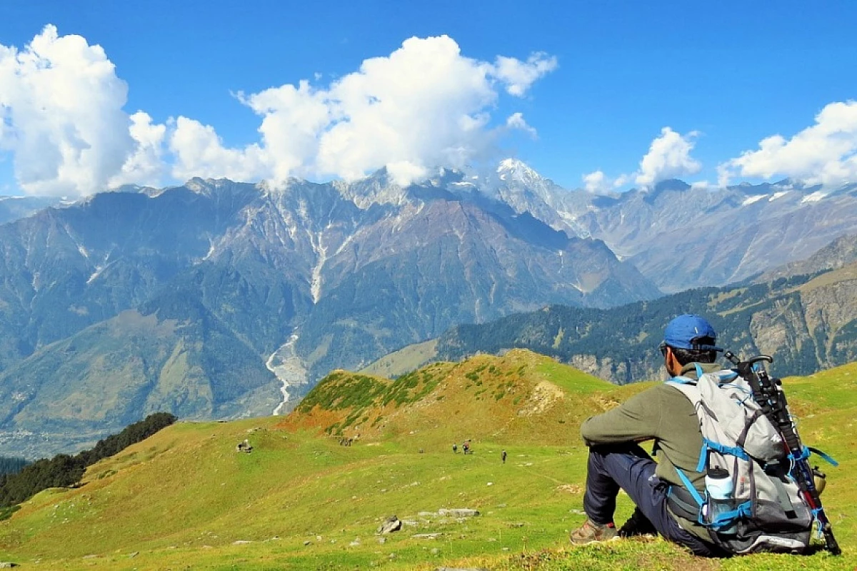 Esperienza sull'Himalaya: 13 giorni di yoga e trekking da 2.560 euro