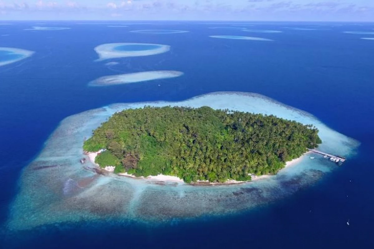 Biyadhoo Island Resort 3 stelle nell'Atollo di Male Sud