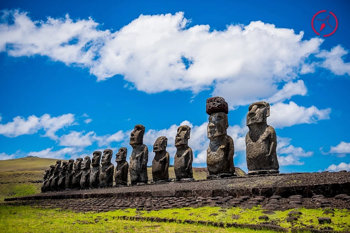 Santiago, Isola di Pasqua e Polinesia: indimenticabile tour panoramico