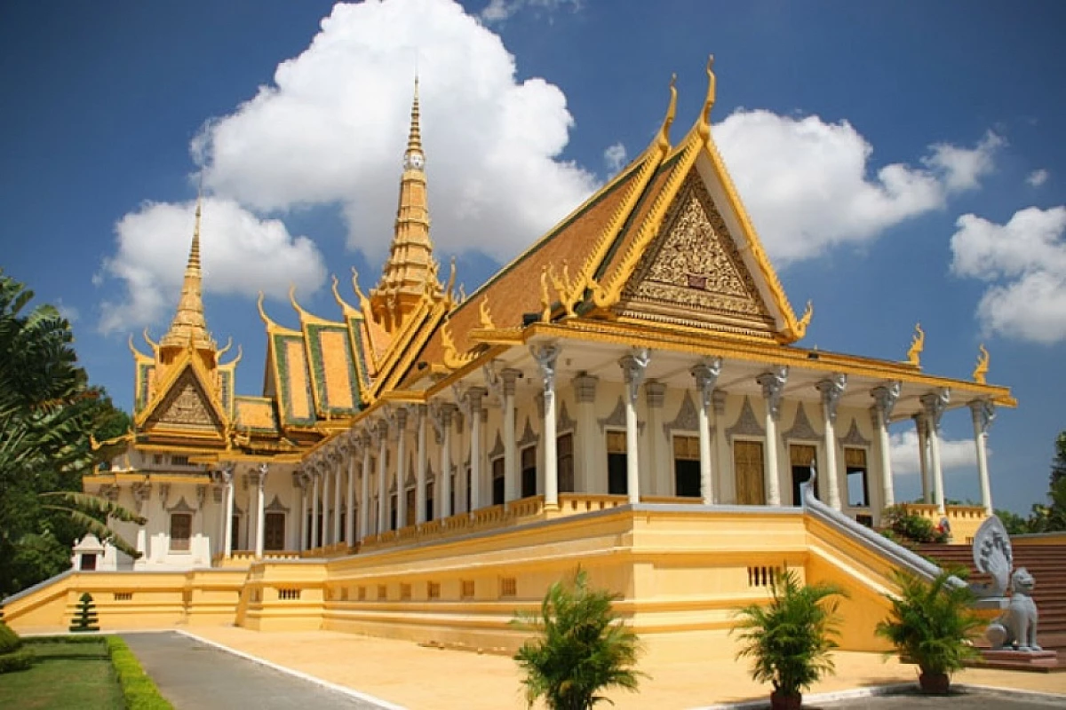 Da Phnom Penh a Siem Reap. SCONTO SPECIALE. Prenotazione on line