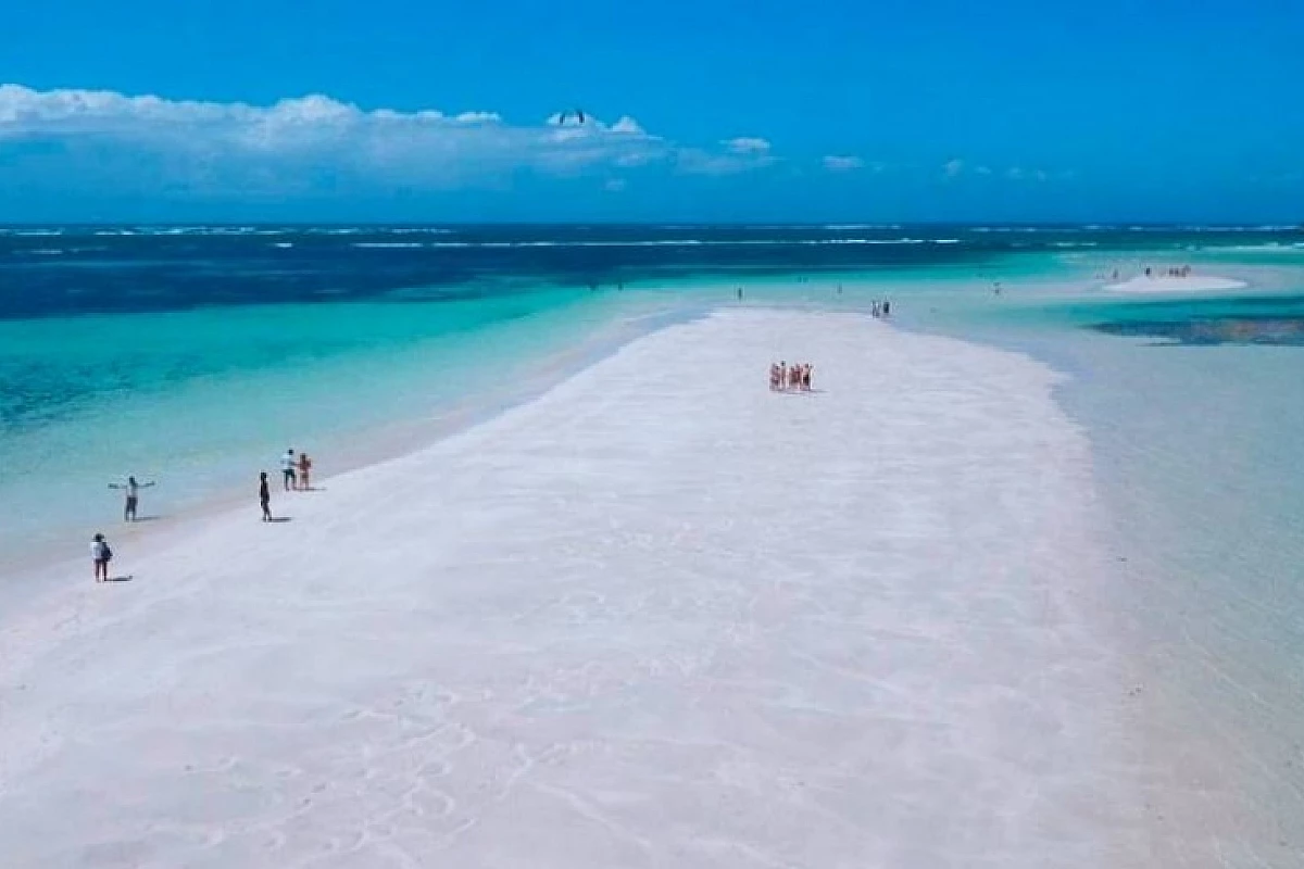 Parco Marino di Watamu Kenya relax su sabbia bianca e acque turchesi