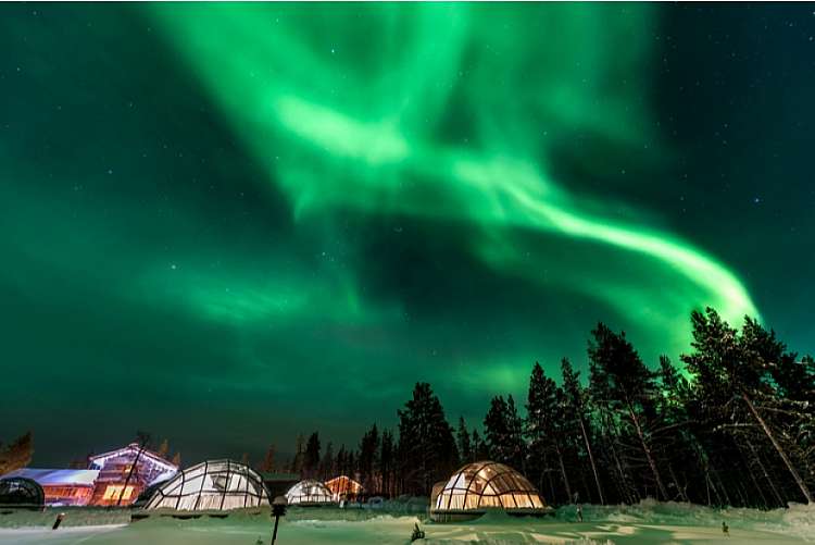 Igloo di Vetro e caccia all'Aurora Boreale (4 giorni) da € 1395 a pax