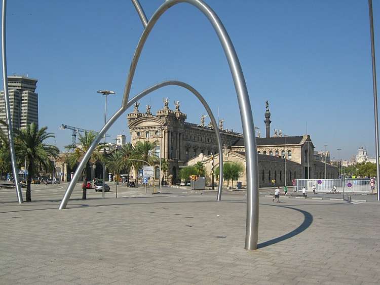 Alla scoperta di Barcellona con una soluzione super low cost!