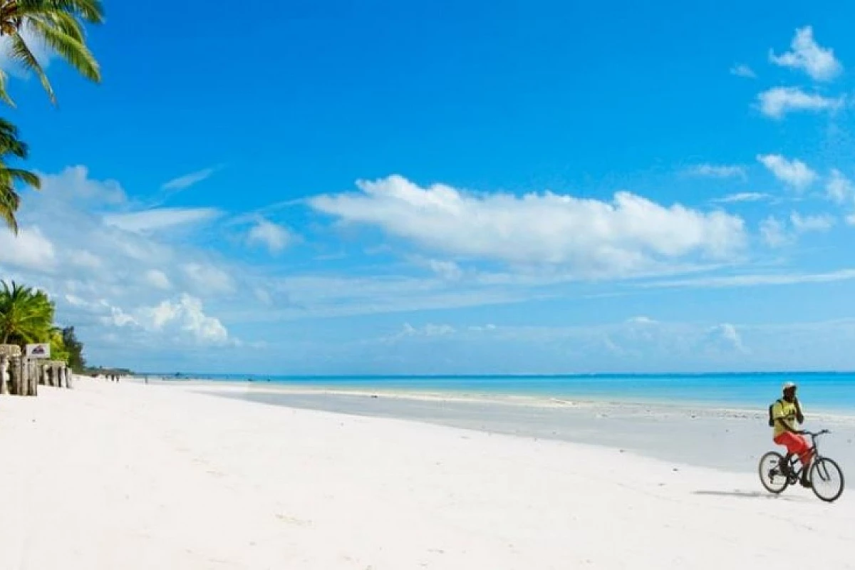 TANZANIA - Zanzibar  spiaggia di Kiwengwa - Sultan Sands