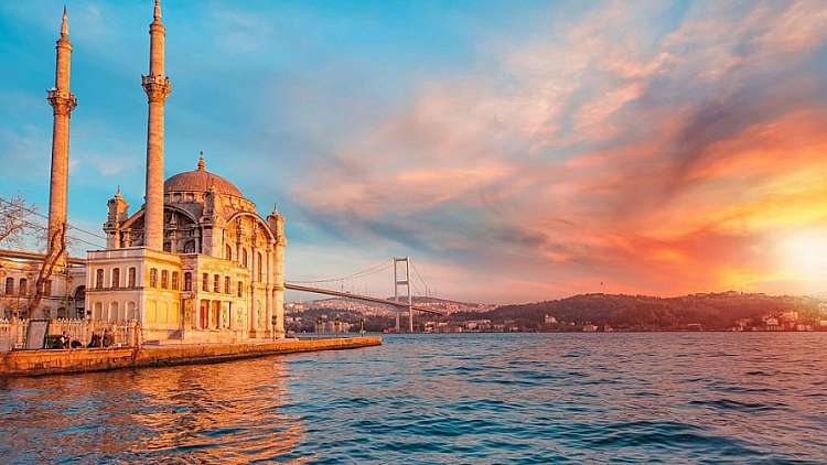 Tour di Istanbul e della Cappadocia, dal Bosforo ai camini di fata