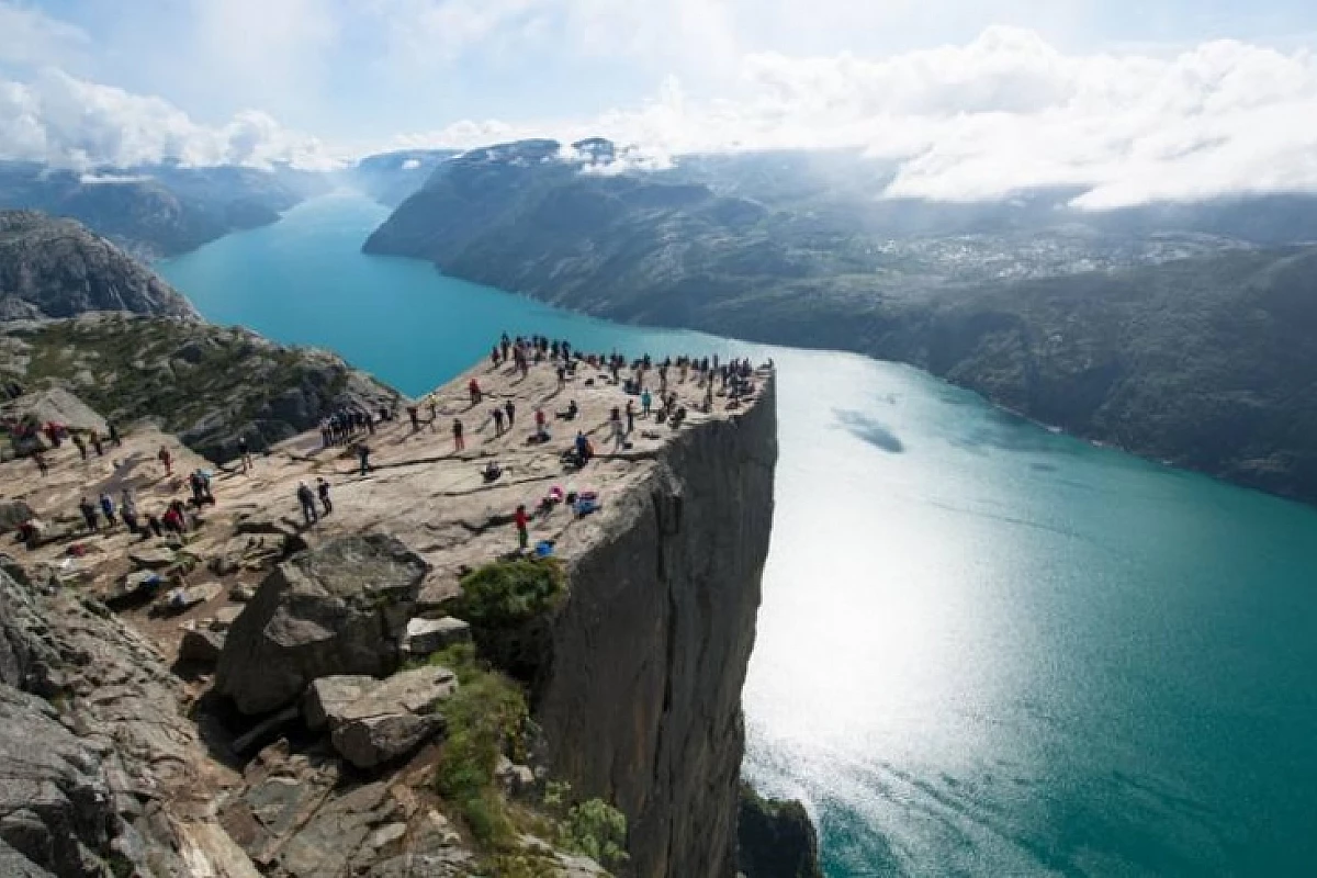 Splendore dei Fiordi: Tour di gruppo in ITALIANO da € 1045,00 pp