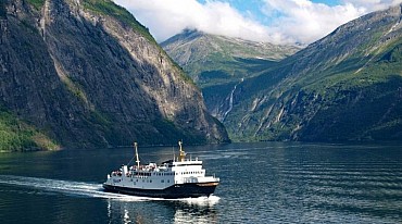 Fiordi in Esclusiva F&D 10 gg/9nt auto + soggiorno da € 2990 pp solo colazione