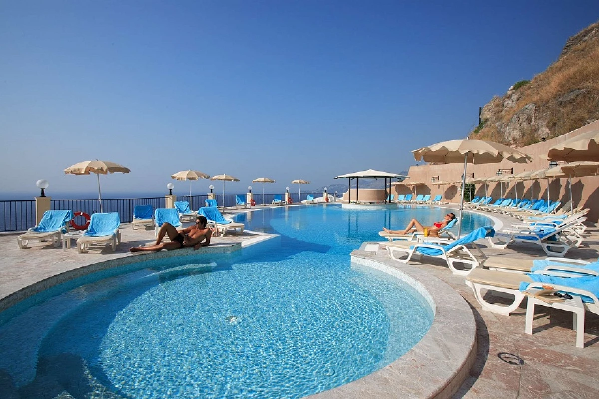 Estate 2020 in Sicilia, scopri Taormina a partire da € 295