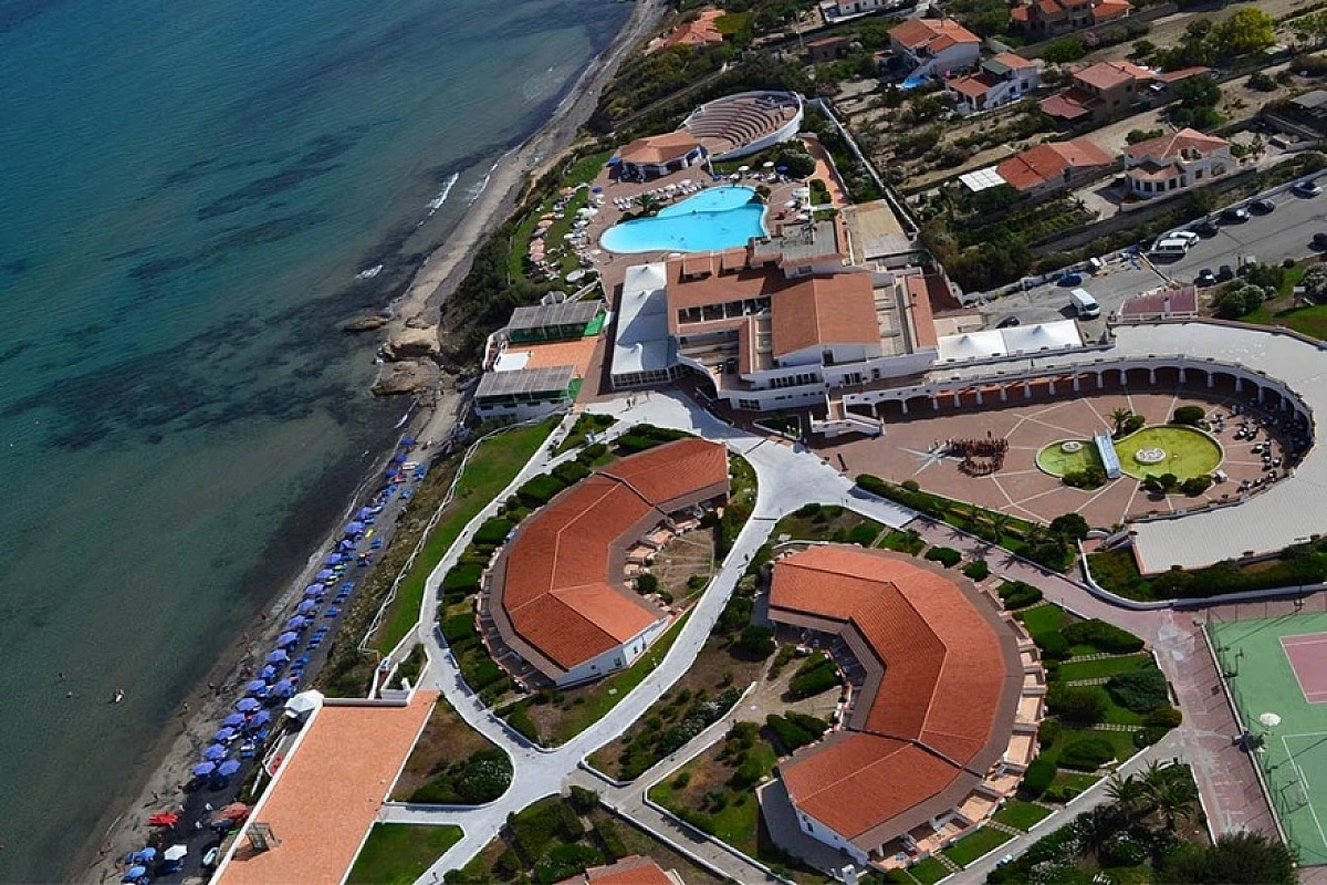 Sardegna Asinara in villaggio 4* direttamente sul mare da soli 399 €