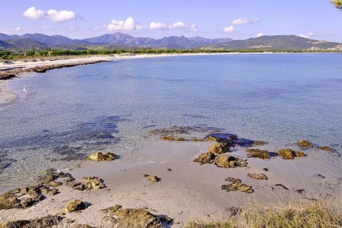 Mare Italia : Sardegna Budoni: Hotelclub, nave e bimbi gratis da 418 €