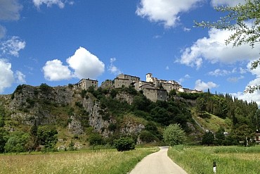 PROMO 2 GIUGNO nei borghi dell'Umbria da € 94 a persona solo colazione
