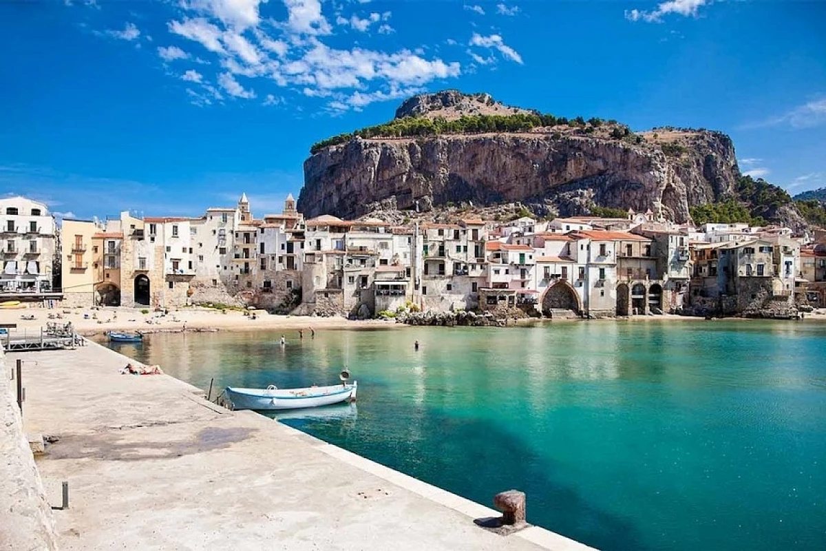 OFFERTA SPECIALE! PONTE del 2 GIUGNO a CEFALU' da € 179 a persona!