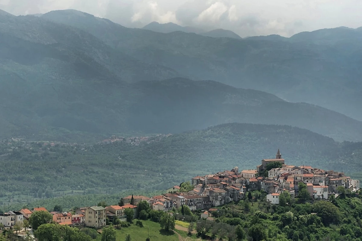 FORNELLI, IL BORGO MOLISANO DA ASSAPORARE E SCOPRIRE A PASSO D'ASINO!