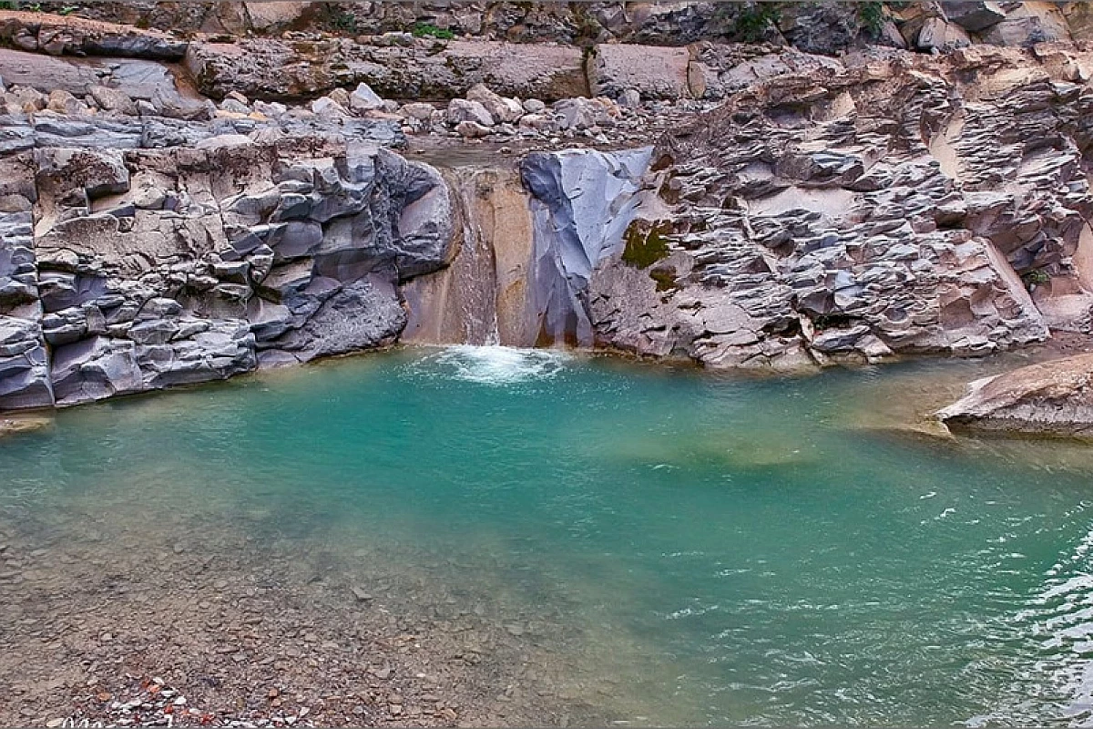 All'avventura alle cascate della Val Pessola: a contatto con la natura