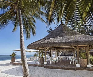 MAURITIUS: HOTEL LUX* LE MORNE RESORT – BED AND BREAKFAST