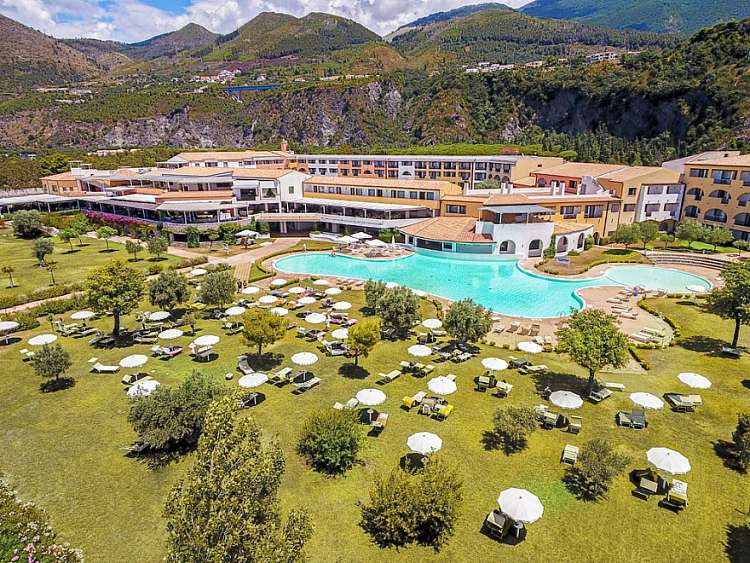 Futura Club Borgo di Fiuzzi - 7 notti in pensione completa a 450 euro