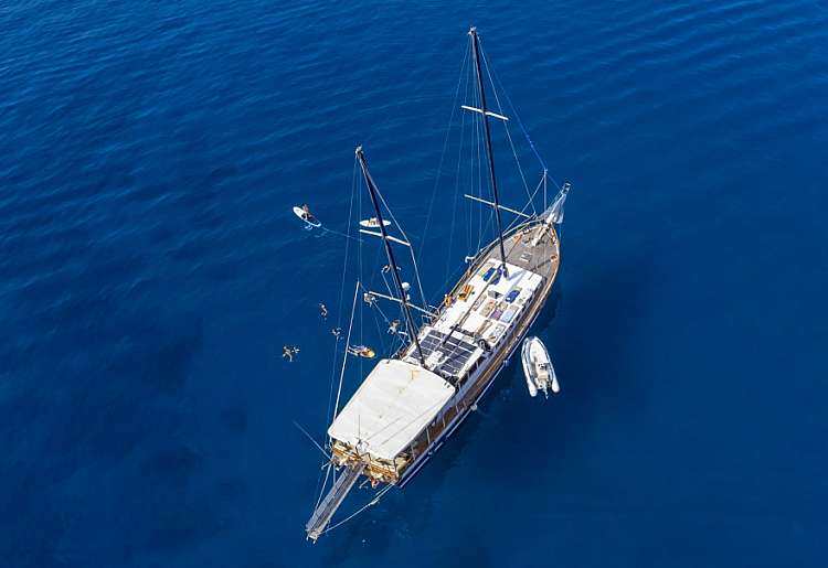 Crociera in caicco alle Isole Eolie - speciale sconto 10% per giugno!
