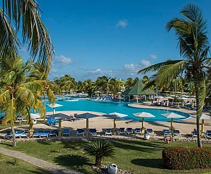 CUBA: HOLGUIN – GUARDALAVACA HOTEL ALPISELECT PLAYA COSTA VERDE