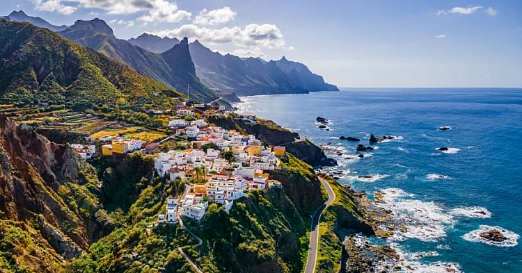 Capodanno alle Canarie? Con solo 1512€ a persona puoi volare sotto il cielo azzurro di Tenerife