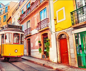 Scopri la magia del Portogallo: un viaggio di 5 giorni a partire da soli 515€