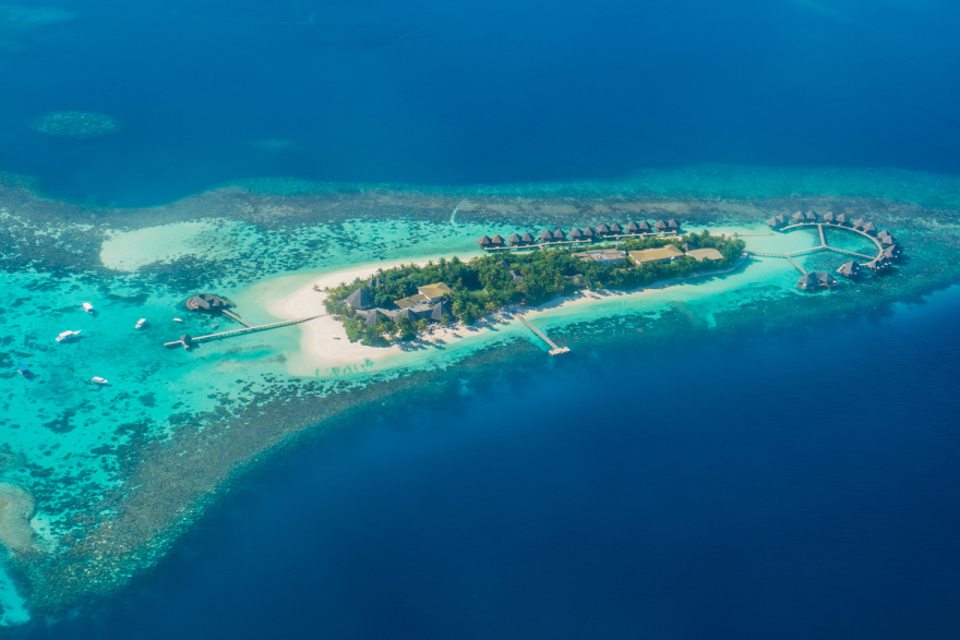 Furaveri Island Resort & Spa: Maldive di lusso a partire da soli 2105€