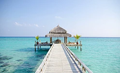MALDIVE: 10 giorni di lusso a Kuramathi Island a soli 2050€!
