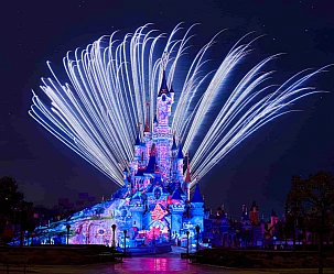 Vivi lo spettacolo di Disney Tales of Magic a Disneyland Paris