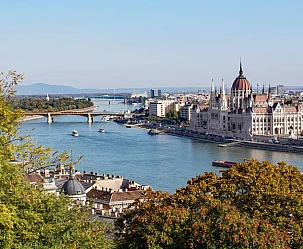 CAPITALI DELL'EST 2025:  IL TRIANGOLO BUDAPEST - VIENNA - PRAGA
