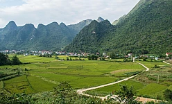 LAOS E VIETNAM: TOUR APPASSIONATAMENTE LUANG PRABANG E VIETNAM 2026