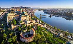 Weekend a Budapest con volo diretto da Roma e soggiorno di 2 notti nel cuore della città