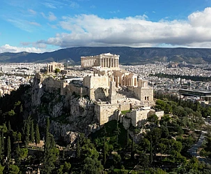 Weekend ad Atene con volo diretto da Milano e soggiorno di 3 notti tra storia e sapori mediterranei