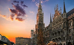 Natale a Monaco di Baviera con volo da Milano e 4 notti tra mercatini, luci e tradizioni bavaresi