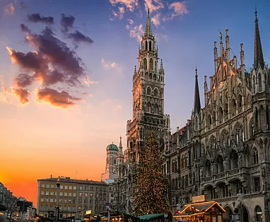 Natale a Monaco di Baviera con volo da Milano e 4 notti tra mercatini, luci e tradizioni bavaresi