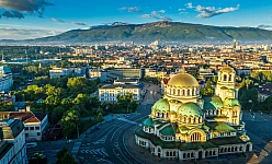 Weekend a Sofia con volo diretto da Roma e 2 notti tra storia balcanica e relax termale