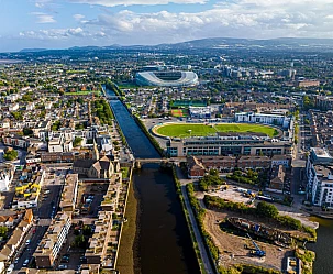 Weekend a Dublino con volo diretto da Milano e 3 notti tra pub storici, musica live e fascino irlandese