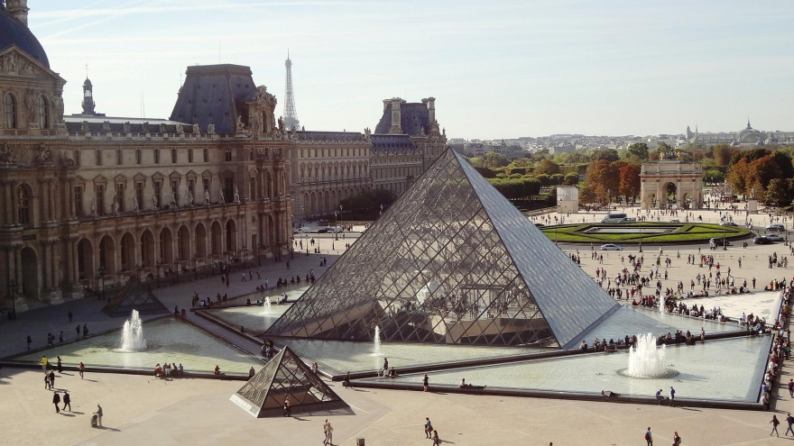 FRANCIA: MINITOUR PARIGI PASQUA