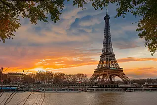 Un Natale di charme a Parigi: scopri la magia della città più romantica d’Europa a partire da 473€!