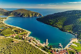 Una vacanza lontano dal turismo di massa nella penisola Calcidica