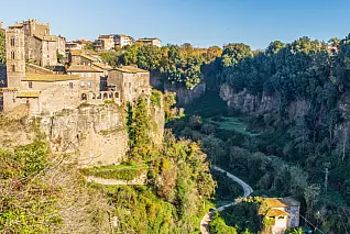 Roma? Non solo! Nel Lazio ci sono 4 borghi misteriosi ma affascinanti, da visitare assolutamente in primavera