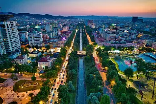 Alla scoperta di Tirana: 24 ore tra cultura, storia e divertimento